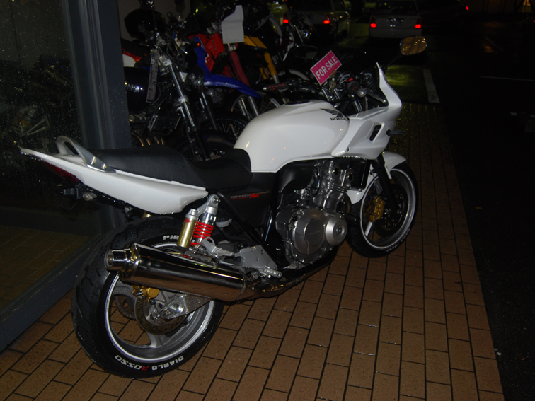 DSC_tokusen_cb_revo_2.jpg
