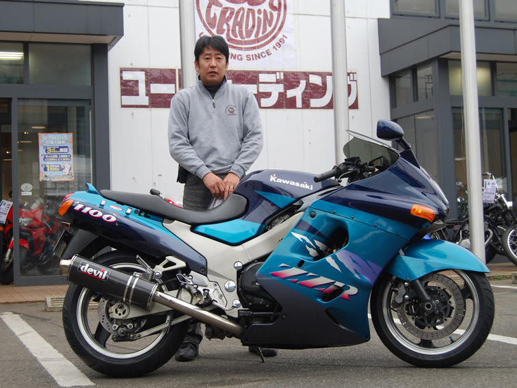 ZZR110_0087.jpg