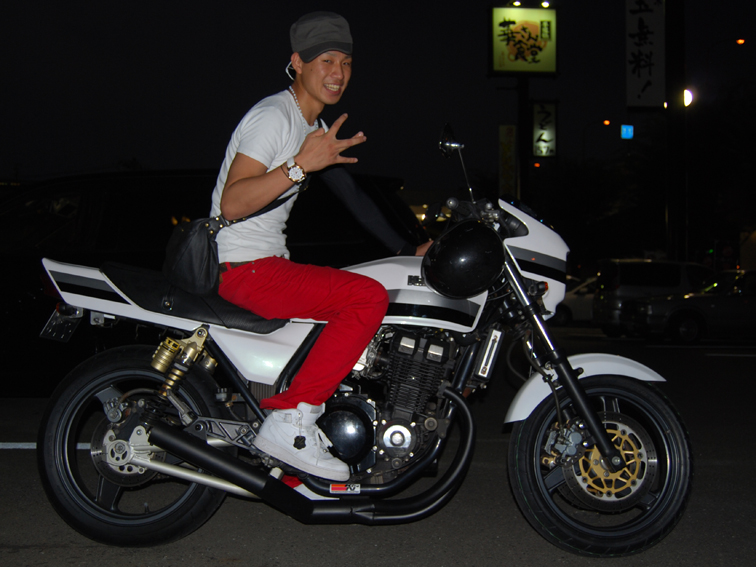 miyasita-zrx.jpg