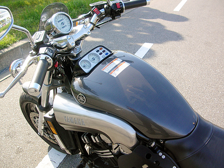 v-maxm4.jpg