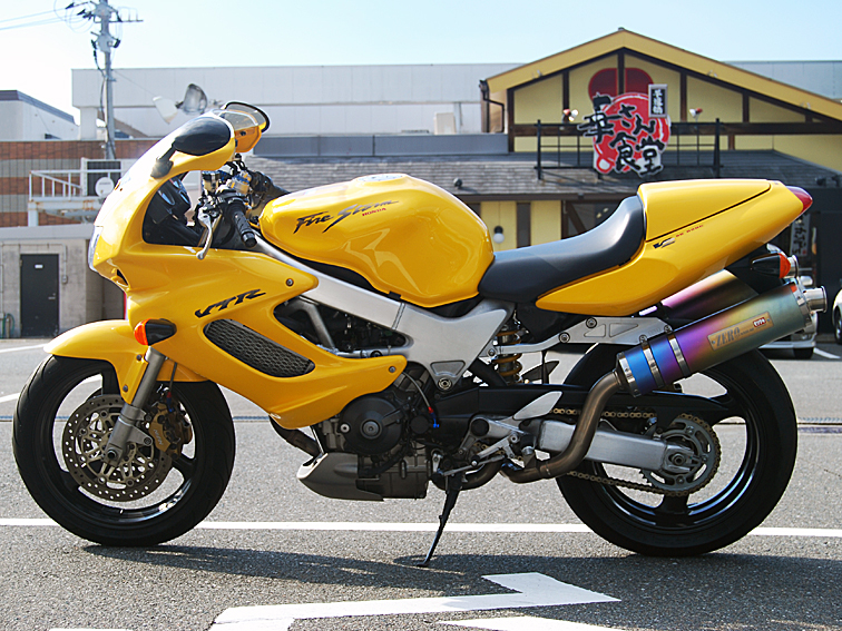 vtr1000f2.jpg