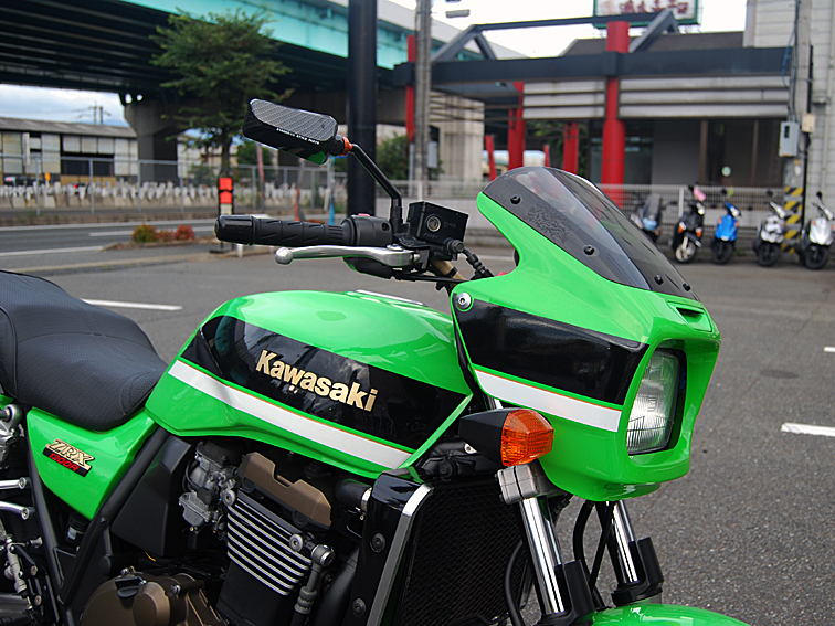 zrx1200r4.jpg