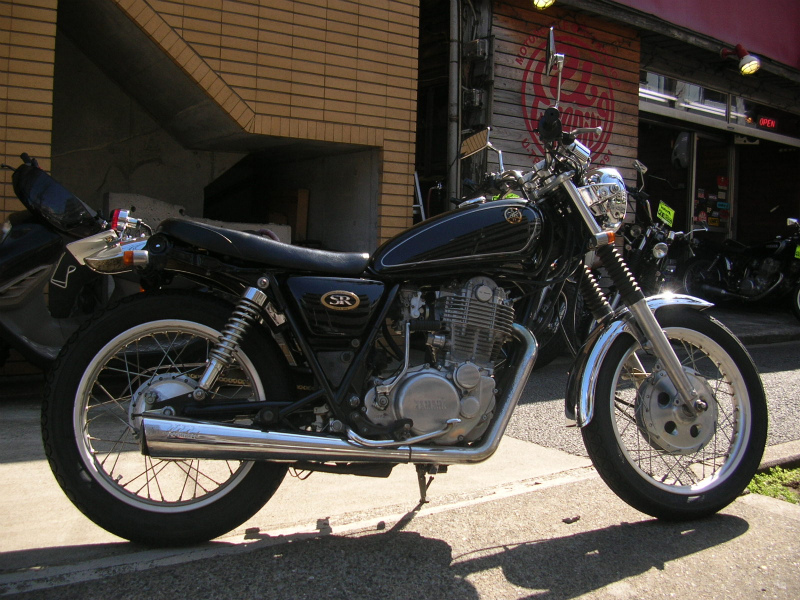 1269924894_s.jpg